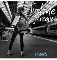 Justine Jérémie - Distraite