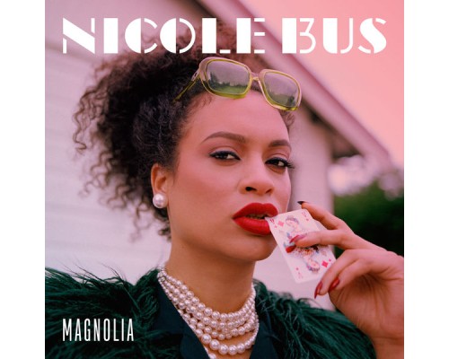 Nicole Bus - Magnolia