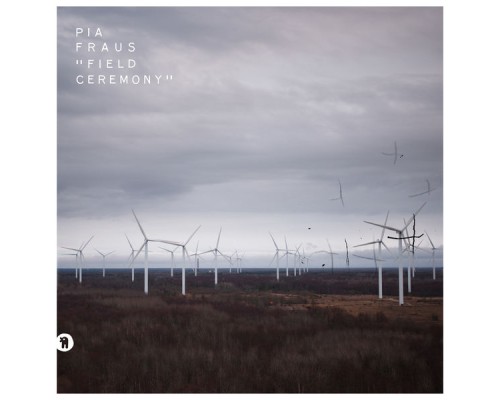 Pia Fraus - Field Ceremony