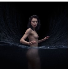 Young Ejecta - The Planet