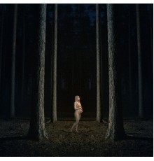 iamamiwhoami & ionnalee - Be Here Soon